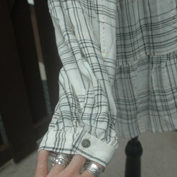 Anthropologie XSP Sparkly Floral Neckline Plaid Blouse NEW - Picture 6 of 7